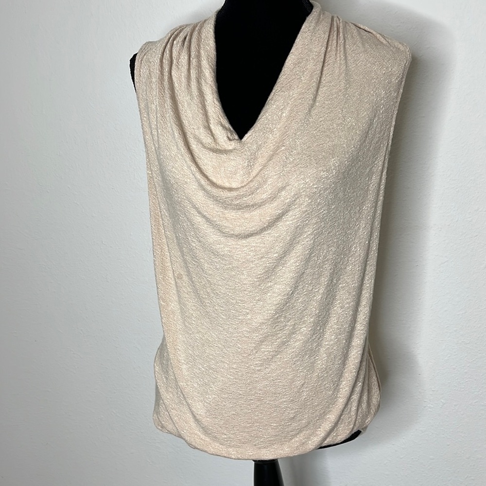 Anthropology Akemi & Kin size small tan sleeveless blouse. Excellent pre-loved